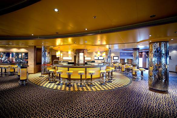 P&O Cruises Azura Manhattan 1.jpg